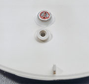 Bild 11: Eingeklebtes Elektret- mikrofon Bild 11: Eingeklebtes Elektret- mikrofon