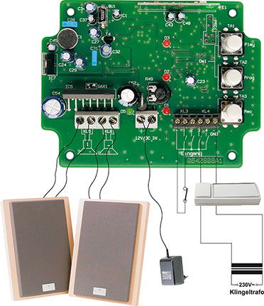 Bild 1: Die grundsätzliche Beschaltung des Sound-Recorders mit Lautsprechern, Spannungsversorgung und Belegungsmöglichkeit der Kontakteingänge Bild 1: Die grundsätzliche Beschaltung des Sound-Recorders mit Lautsprechern, Spannungsversorgung und Belegungsmöglichkeit der Kontakteingänge