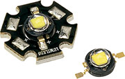 Bild 1: Die beiden verbreitetsten Bauformen der Luxeon-Power-LEDs. Während die Hexagon-Form die notwendigen Kühlflächen bereits enthält, sind für die so genannte Emitter-Bauform entsprechende Kühlflächen erforderlich. Bild 1: Die beiden verbreitetsten Bauformen der Luxeon-Power-LEDs. Während die Hexagon-Form die notwendigen Kühlflächen bereits enthält, sind für die so genannte Emitter-Bauform entsprechende Kühlflächen erforderlich.