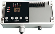 Bild 20: FS20 DAP3 im Outdoor-Gehäuse, zusammen mit der 2x6-Watt-Endstufe SV 6-2 und einem 2,4-GHz-ISM-Empfänger